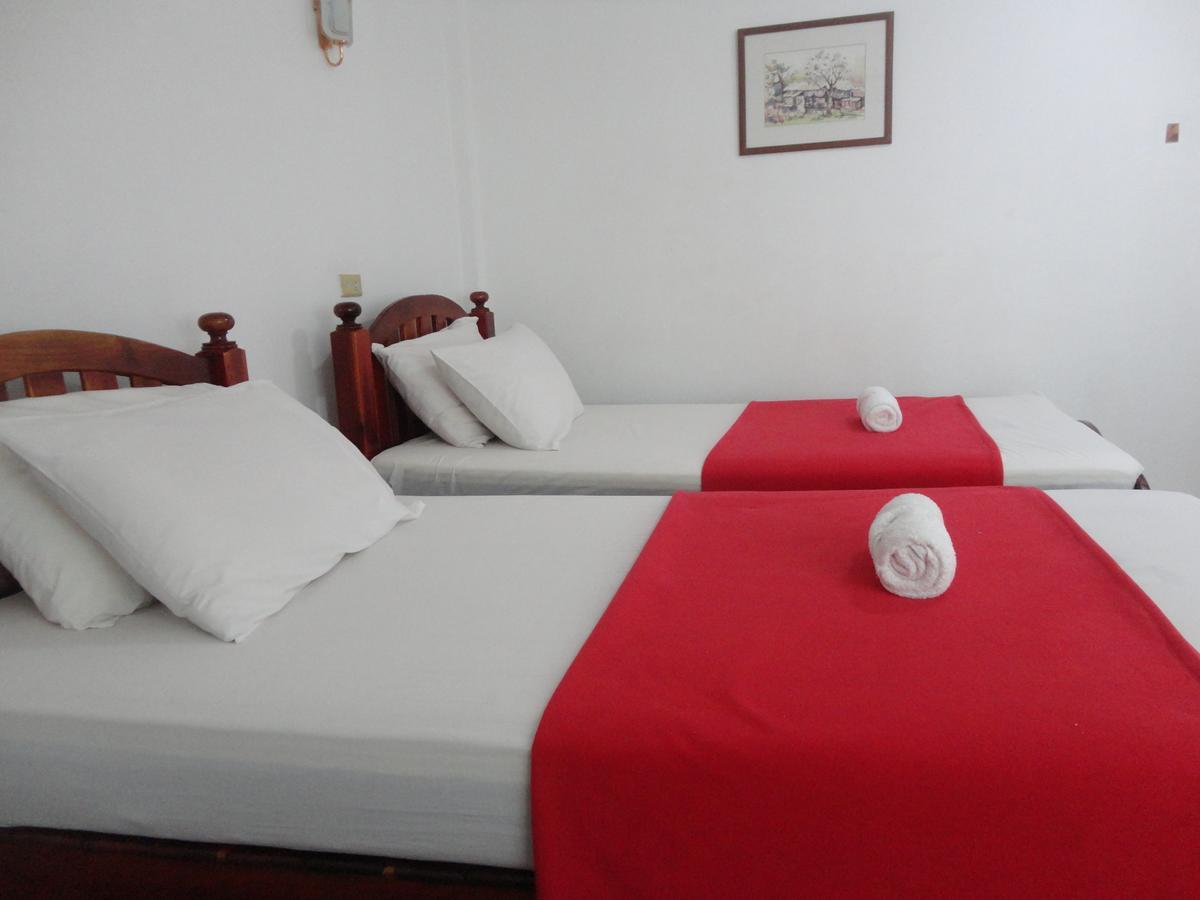 Moradok Thai Guesthouse فرا ناخون سي أيوتثايا المظهر الخارجي الصورة